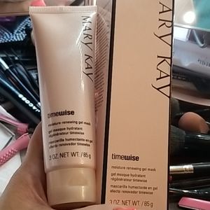 Mary Kay Moisture Renewing Gel Mask